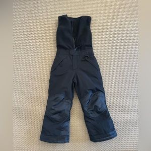 Black ski pants, size 4, worn 4xs